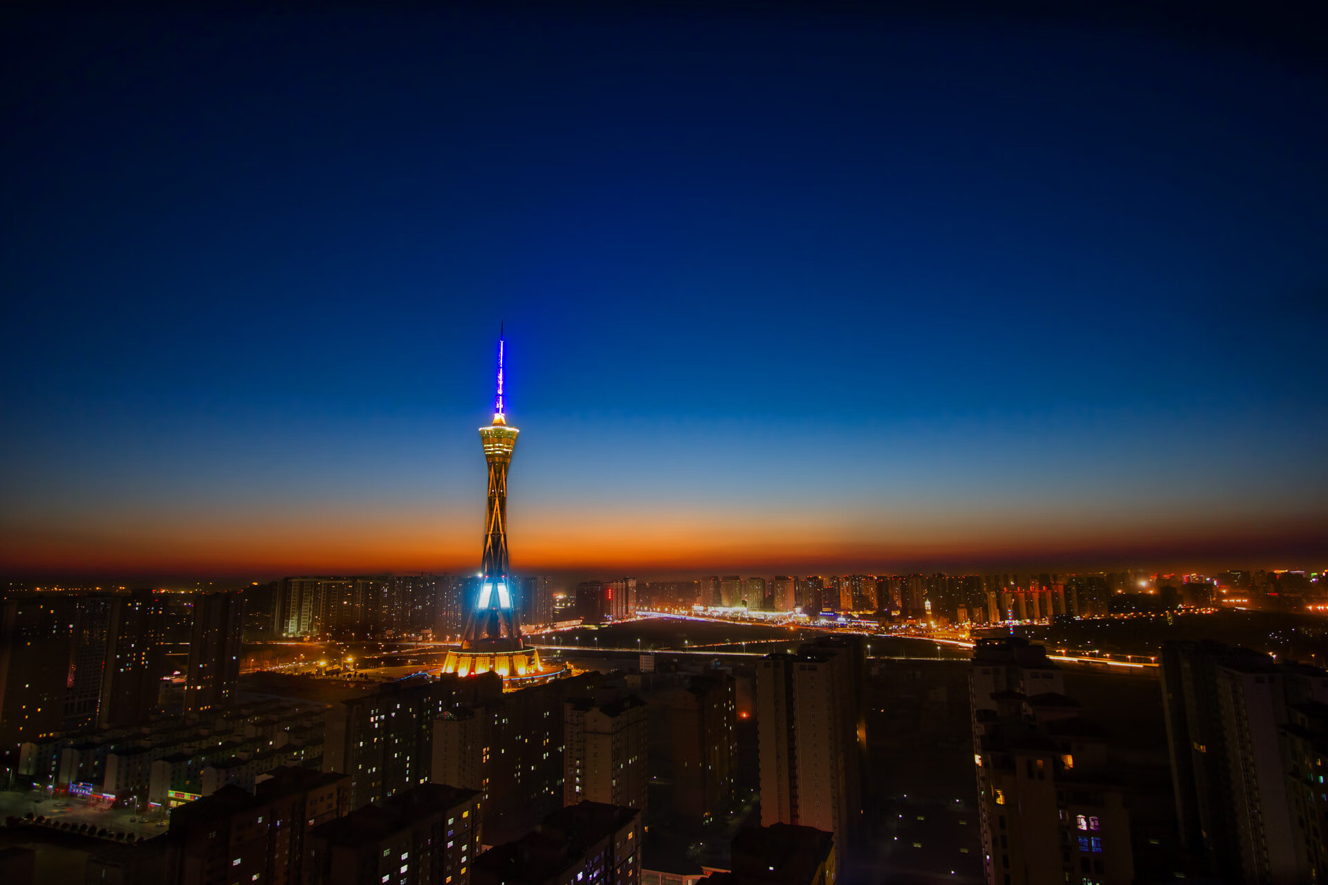 九游网页版官网-国王队在主场强势压制对手，向前迈进，国王队的比赛