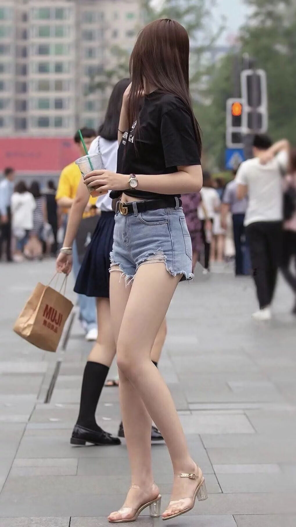 九游娱乐官网 (jiuyou)-弗朗索瓦·霍尔茨豪伊泽：关键时刻的突破，让南非队攻守兼备，霍伊费尔德